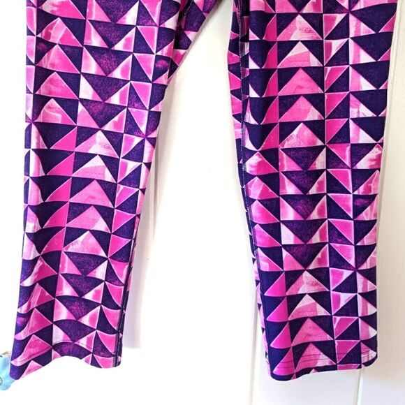 Nike Dri-Fit Capri Geometric Print Pink Purple Leggings SM Barbiecore - Picture 11 of 14